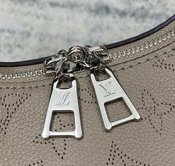 l0*is V*t0n why knot pm