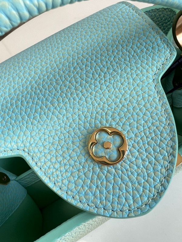 l0*is V*t0n capucines bb