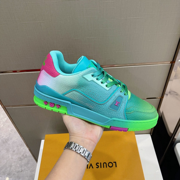 l0*is V*t0n trainer sneaker