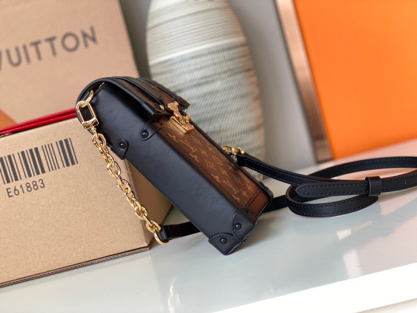 l0*is V*t0n vertical trunk pochette