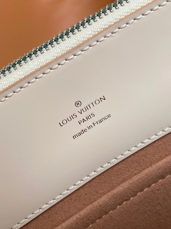 l0*is V*t0n grenelle tote mm