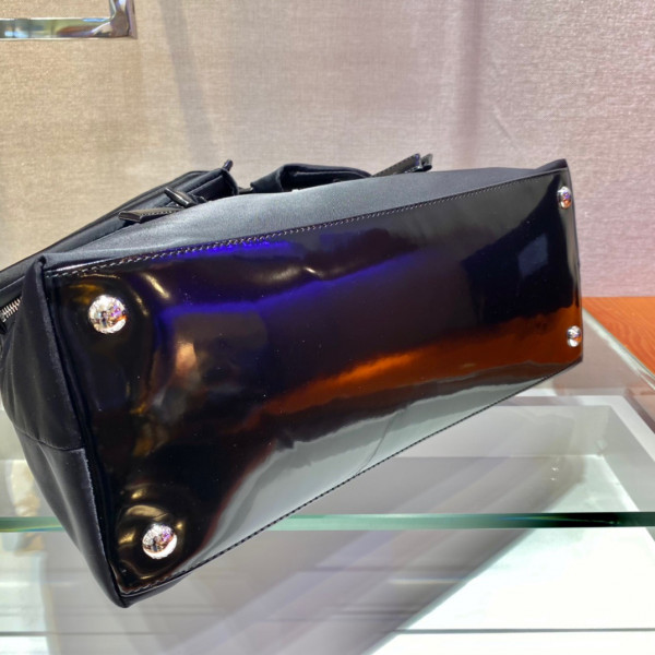 Pra*a signaux nylon and leather hobo bag