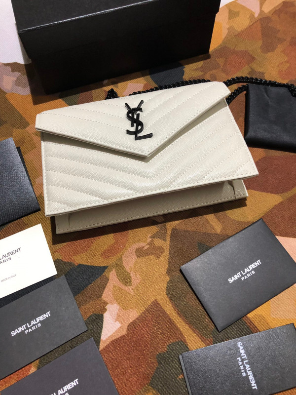 Y*L cassandre matelassÉ chain wallet