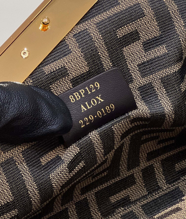 F**di first-32.5-15-23.5cm