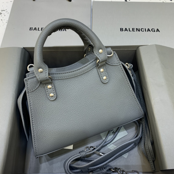 Ba*len*cia*ga neo classic mini top handle bag