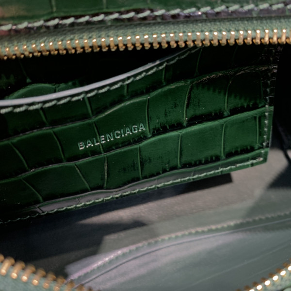 Ba*len*cia*ga neo classic mini top handle bag