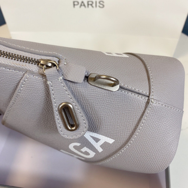 Ba*len*cia*ga ville top handle s