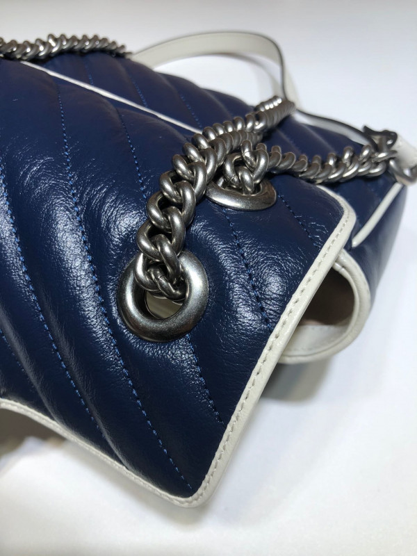 G*u*i gg marmont 22cm