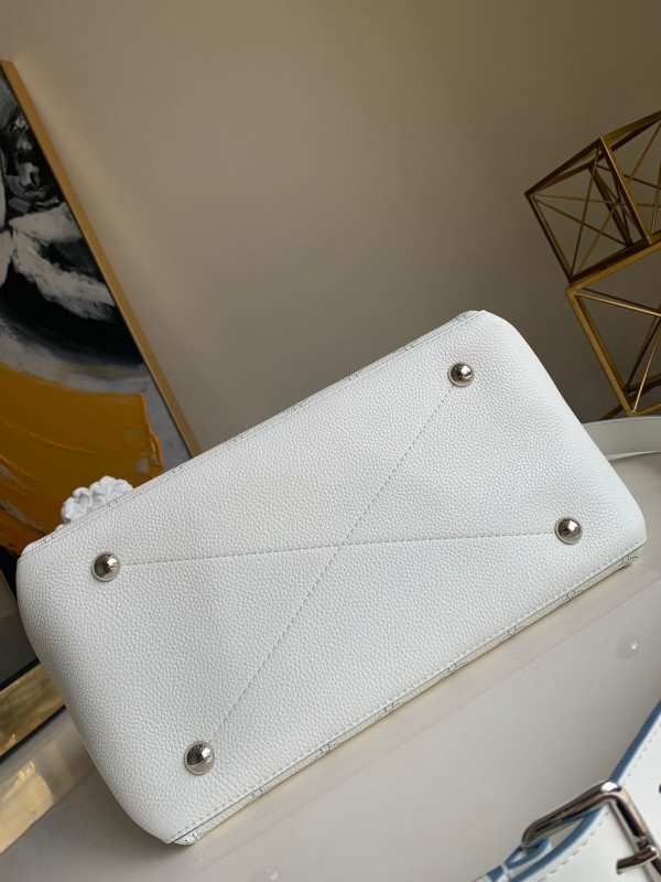 l0*is V*t0n beaubourg hobo mm