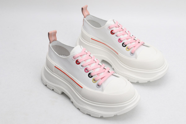 ale*d*r M*Q*en tread slick lace up