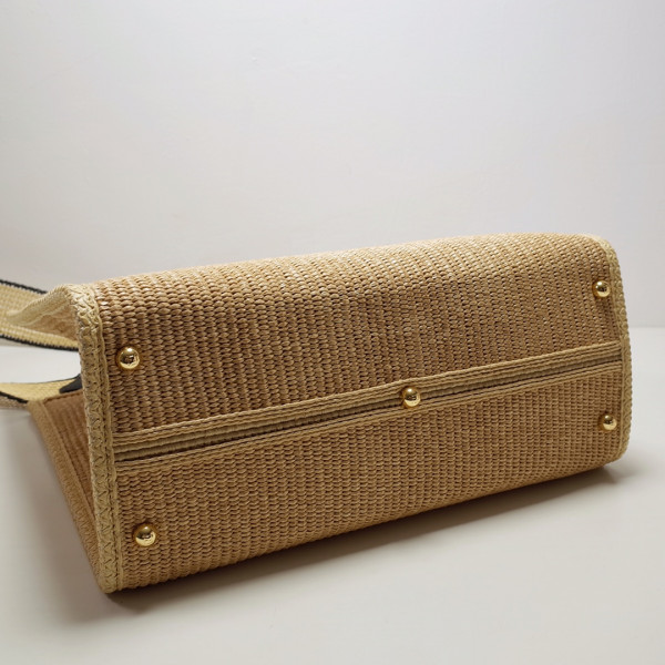 F**di medium sunshine