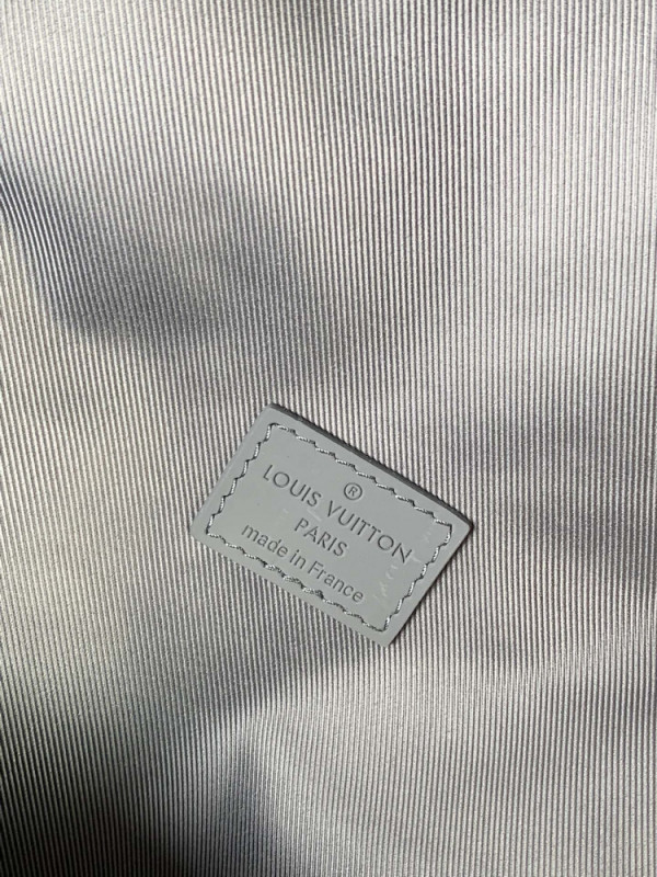 l0*is V*t0n takeoff backpack