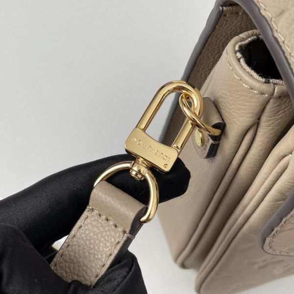 l0*is V*t0n pochette mÉtis