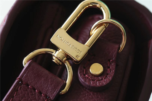 l0*is V*t0n pochette metis