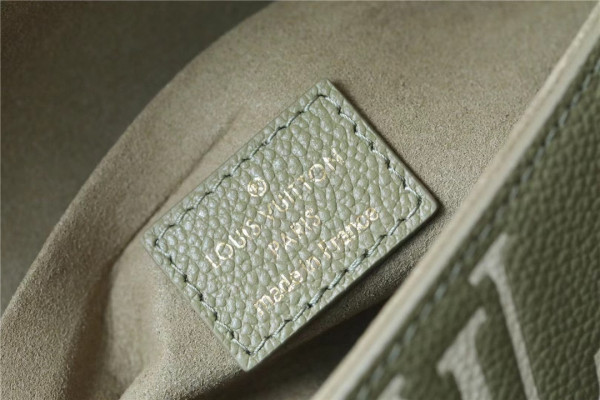 l0*is V*t0n pochette fÉlicie