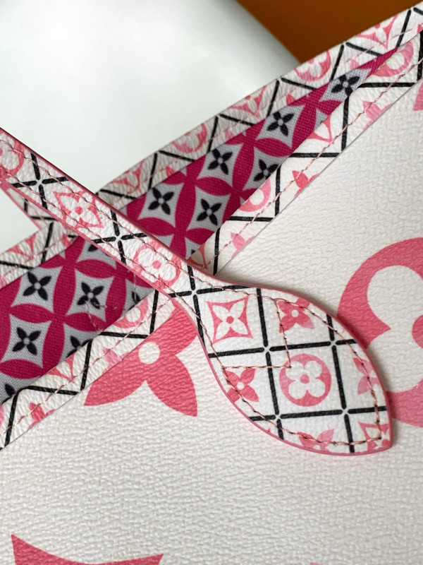 l0*is V*t0n neverfull mm