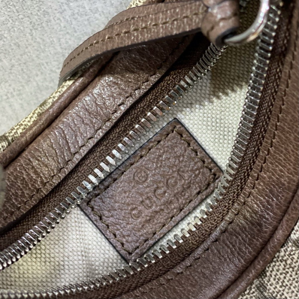 G*u*i attache small shoulder bag