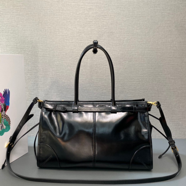Pra*a large leather handbag