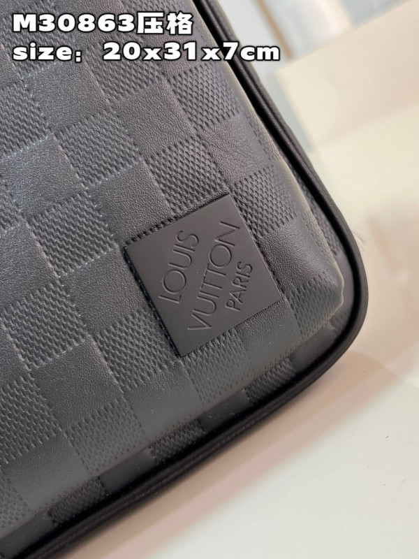 l0*is V*t0n avenue slingbag nm