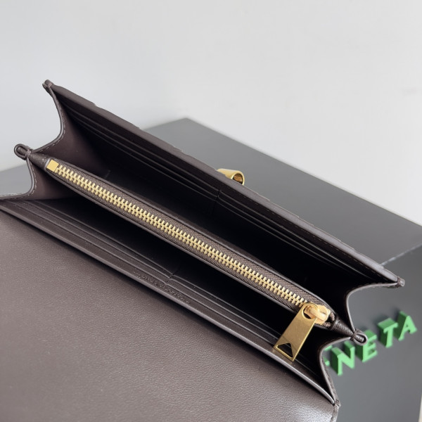 bo*te*ga Ve*ne*ta  andiamo - 19*11.5*3cm