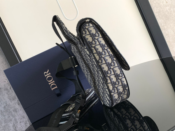 DIRO SADDLE BAG WITH STRAP-34*25.5*5CM