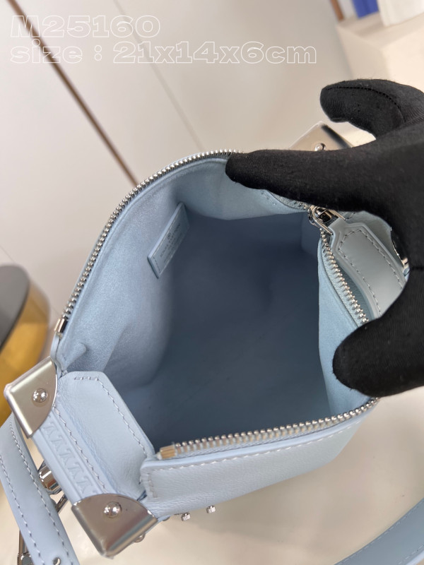 l0*is V*t0n side trunk pm-21*14*6cm