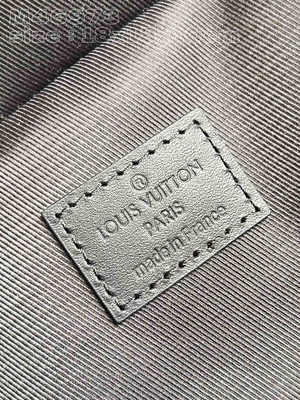 l0*is V*t0n trail messenger-18*18*10cm