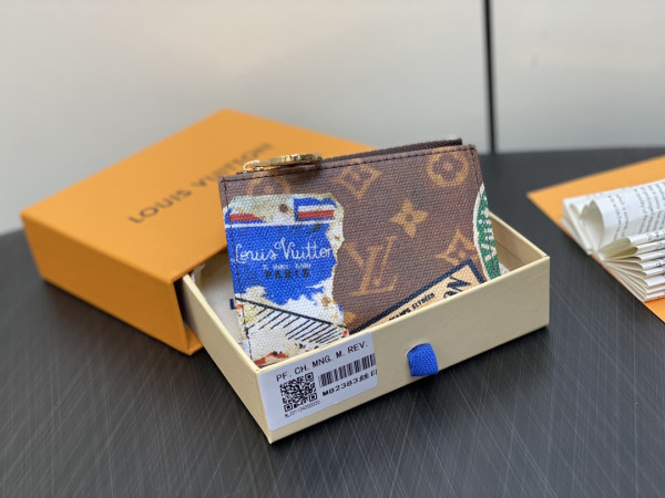 l0*is V*t0n lisa wallet - 9*11.5*1.5cm