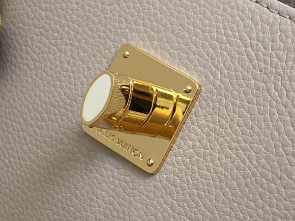 l0*is V*t0n lockme ever-23*17*10cm