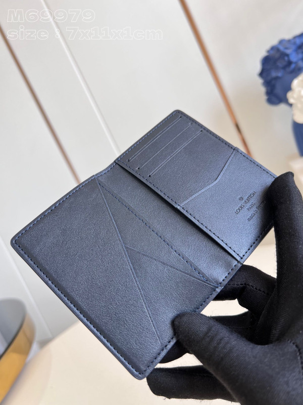 l0*is V*t0n pocket organizer-7.5*11.1*1 cm