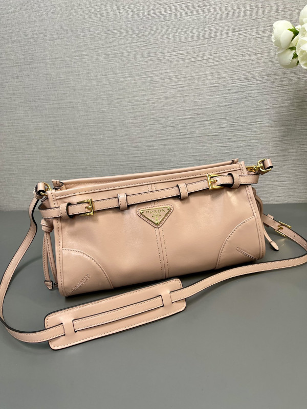 Pra*a small leather shoulder bag