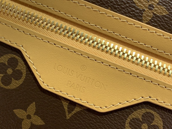 l0*is V*t0n ooutdoor backpack-44&19*31cm