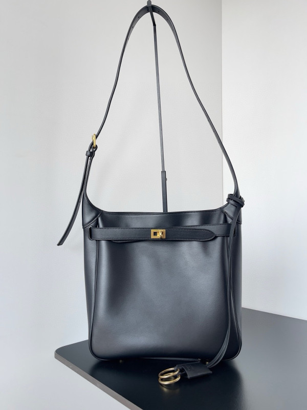 Ba*len*cia*ga bel air small hobo bag