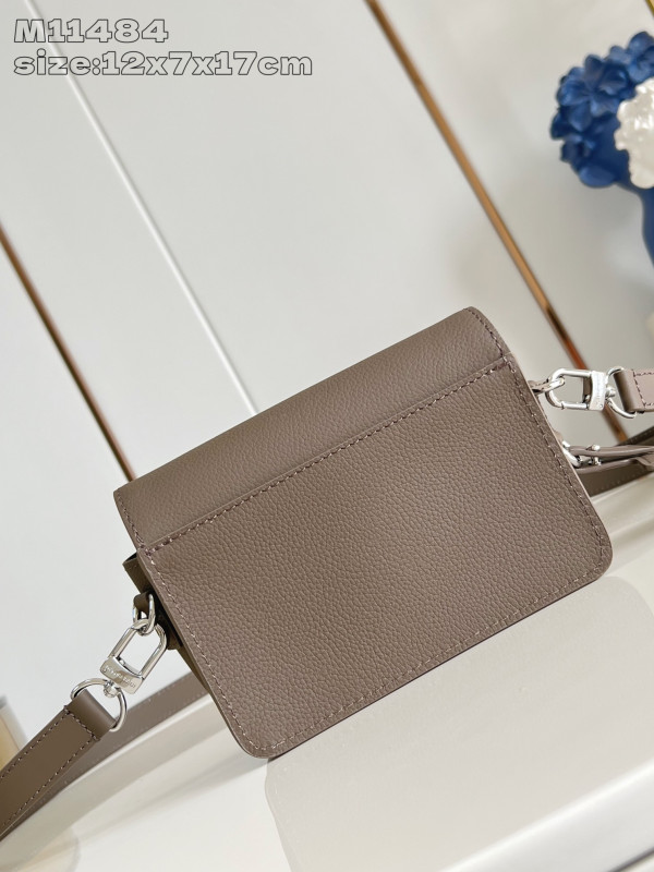 l0*is V*t0n fastline wearable wallet