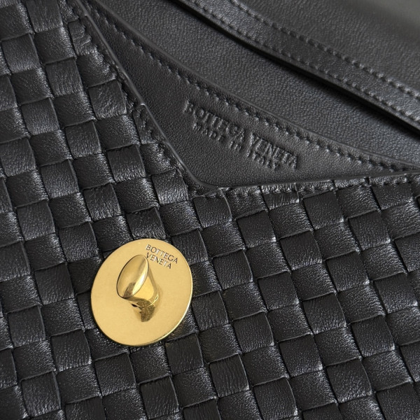 bo*te*ga Ve*ne*ta knot lock-25*16*5.5cm