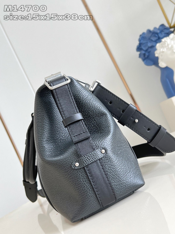 l0*is V*t0n biker mm-15*15*38cm