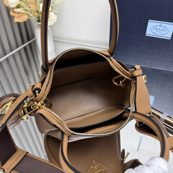 Pra*a leather mini handbag-18*19.5*9cm