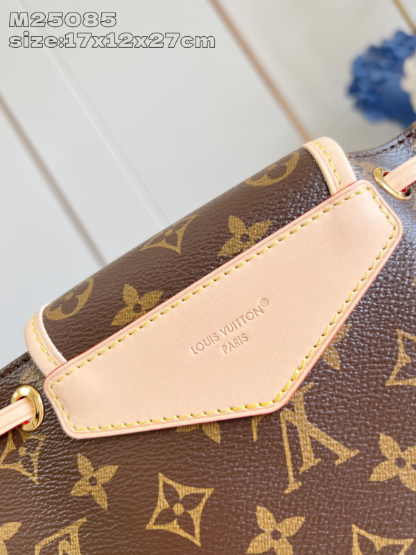 l0*is V*t0n odysée-17*12*27cm