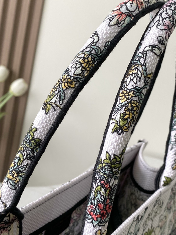 MEDIUM DIRO BOOK TOTE-36CM