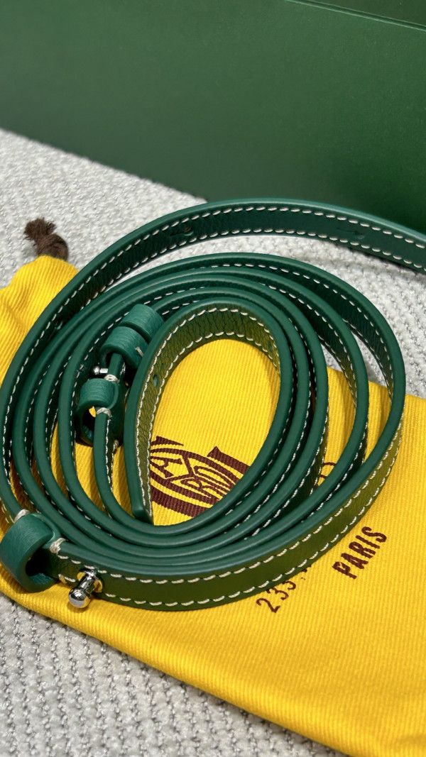 Go*ard beluga  - 23×18.5×8cm