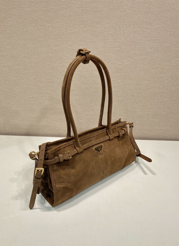 Pra*a medium leather handbag